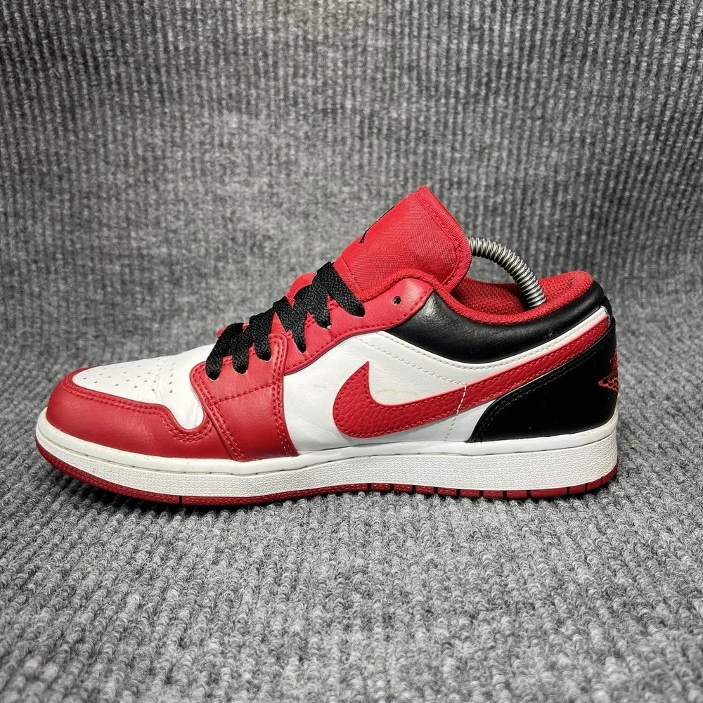 Jordan 1 Low Bulls Men's Size 8 Reverse Black Toe Red Basketball Shoe 55355-163
